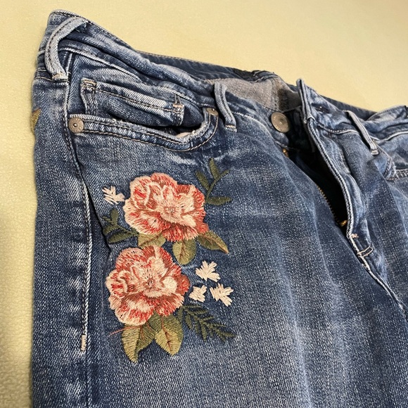 Silver Mazy Slim Cropped embroidered jeans, size 29 - Picture 2 of 8